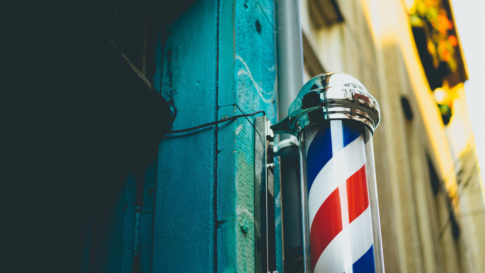 What is the Best Apron for Hairstylists? - Under NY Sky